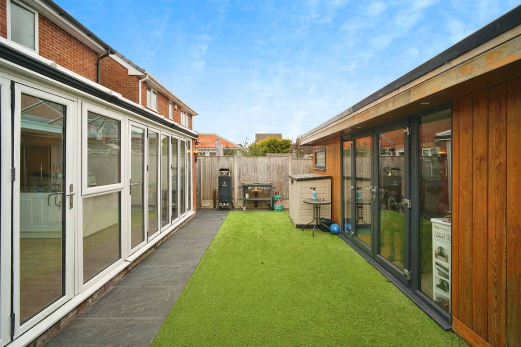 Property photo 2 of 34 Photo #2