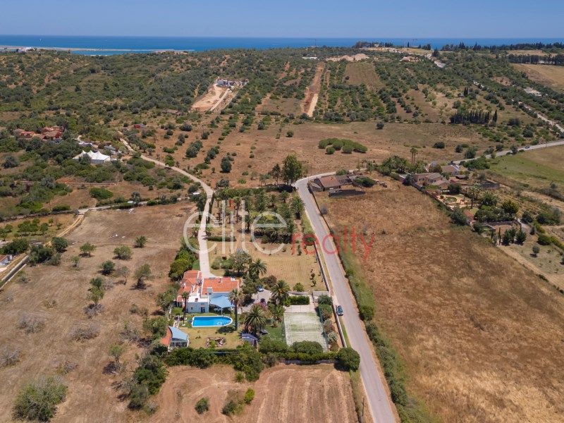 Property photo 1 of 36