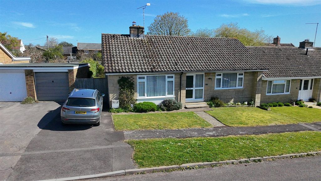 Property photo 1 of 10