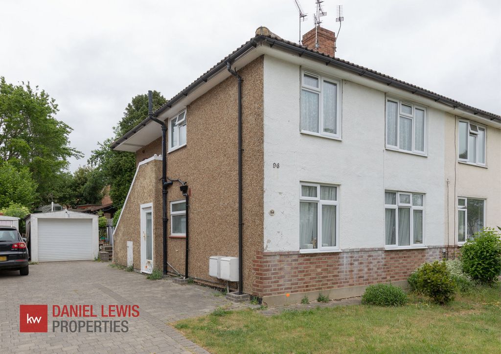 Property photo 2 of 14
