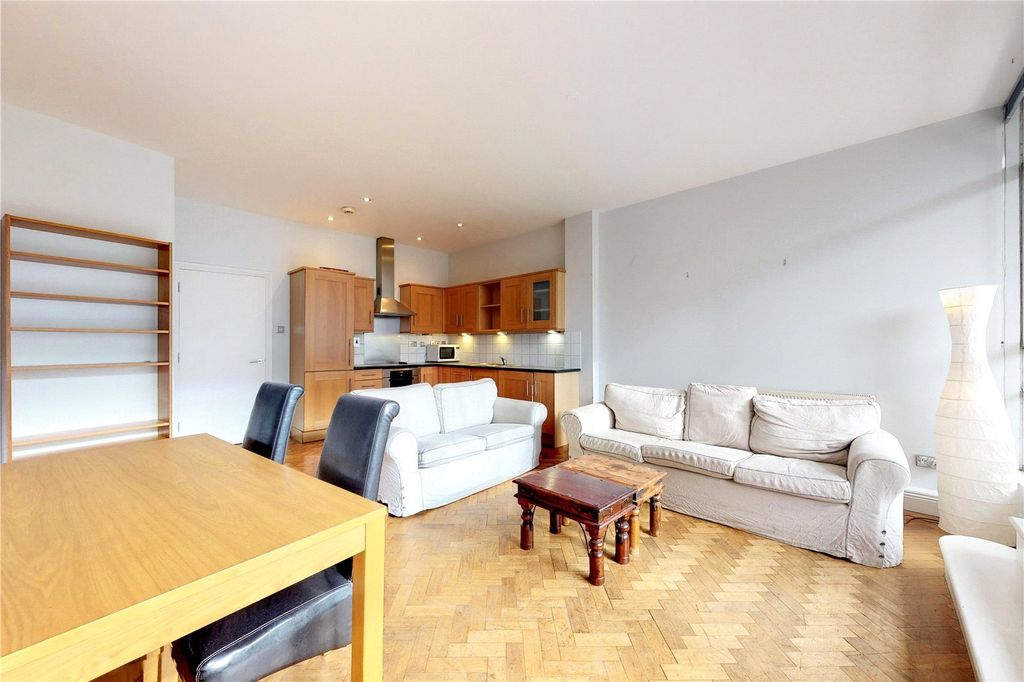 Property photo 3 of 17 Reception Room