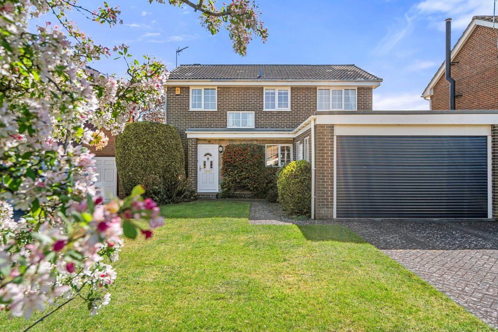Property photo 1 of 34