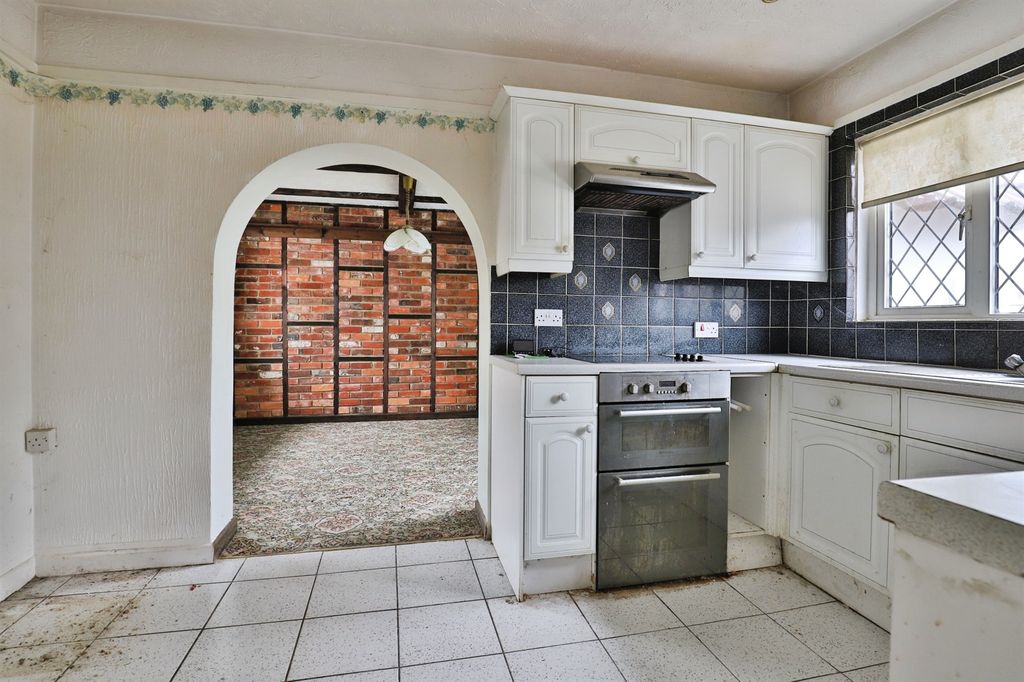 Property photo 2 of 22