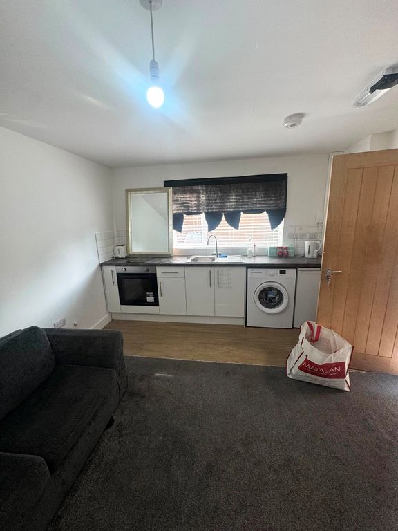 Property photo 1 of 4