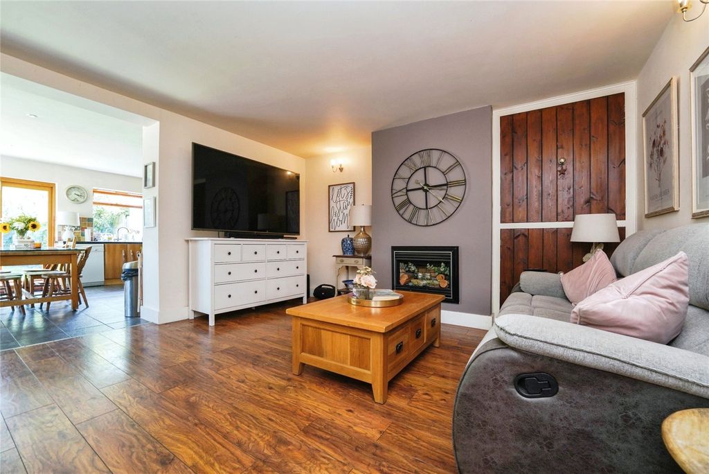 Property photo 3 of 17 Photography