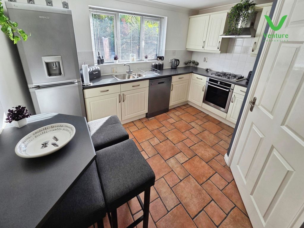 Property photo 3 of 23 Pbox-Img.Jpg
