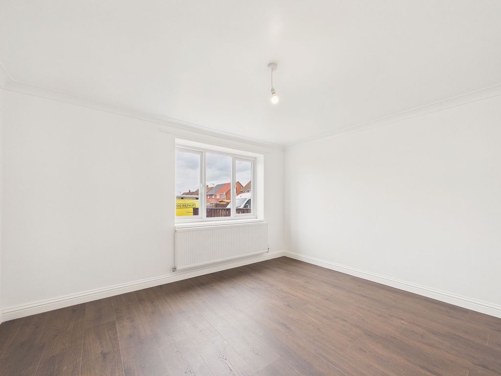 Property photo 2 of 14 Lounge