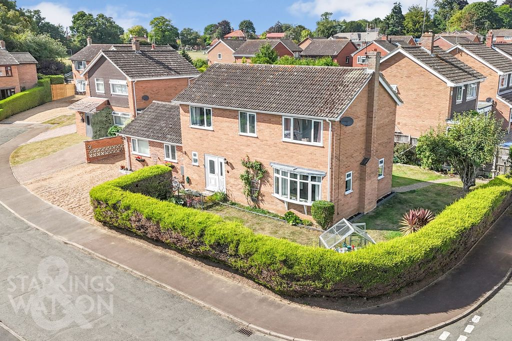 Property photo 1 of 28