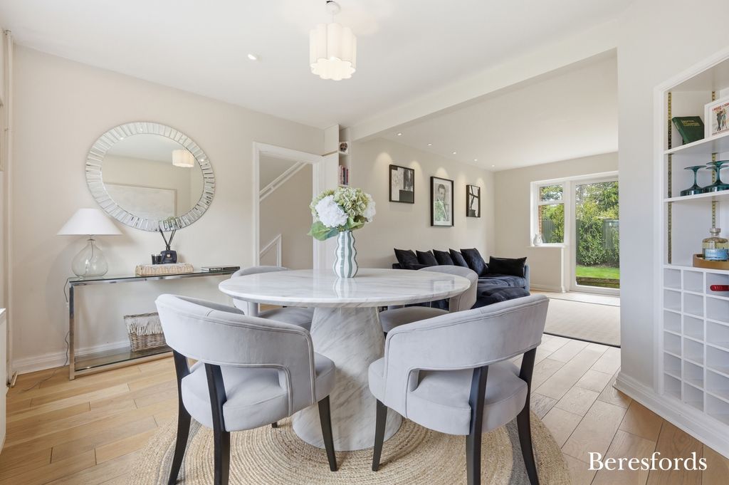 Property photo 3 of 26 Picture 3