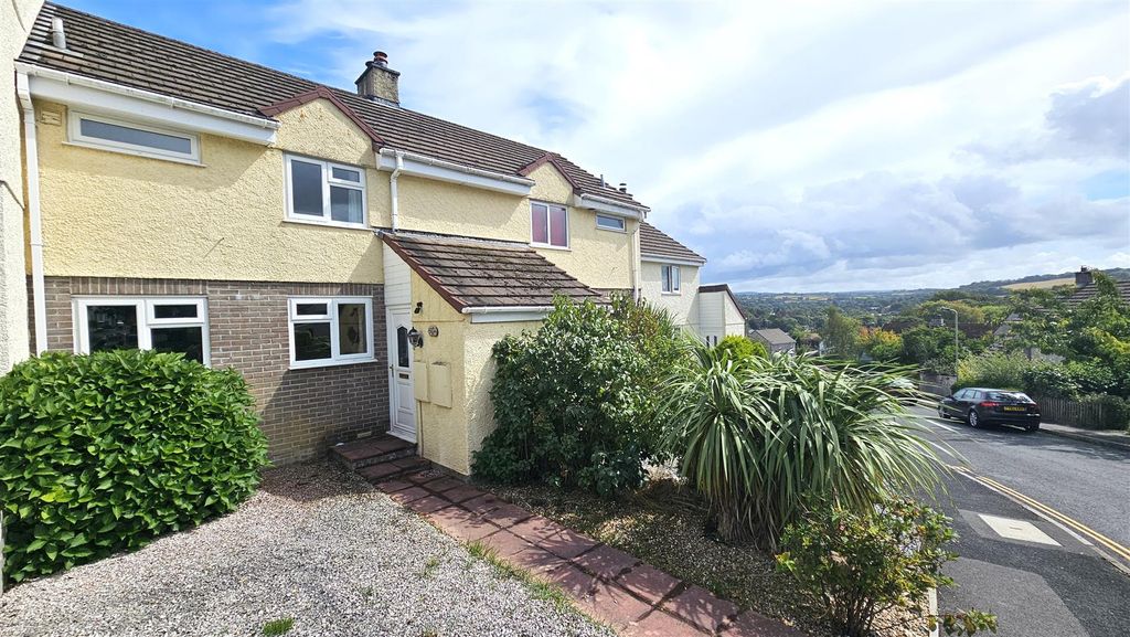 Property photo 2 of 18 1000167967.Jpg