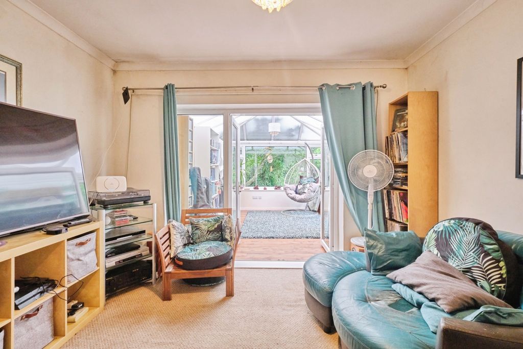 Property photo 3 of 22 Pbox-Img.Jpg