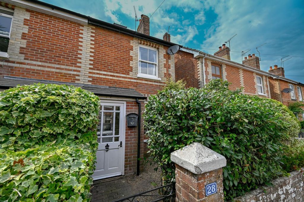 Property photo 1 of 16