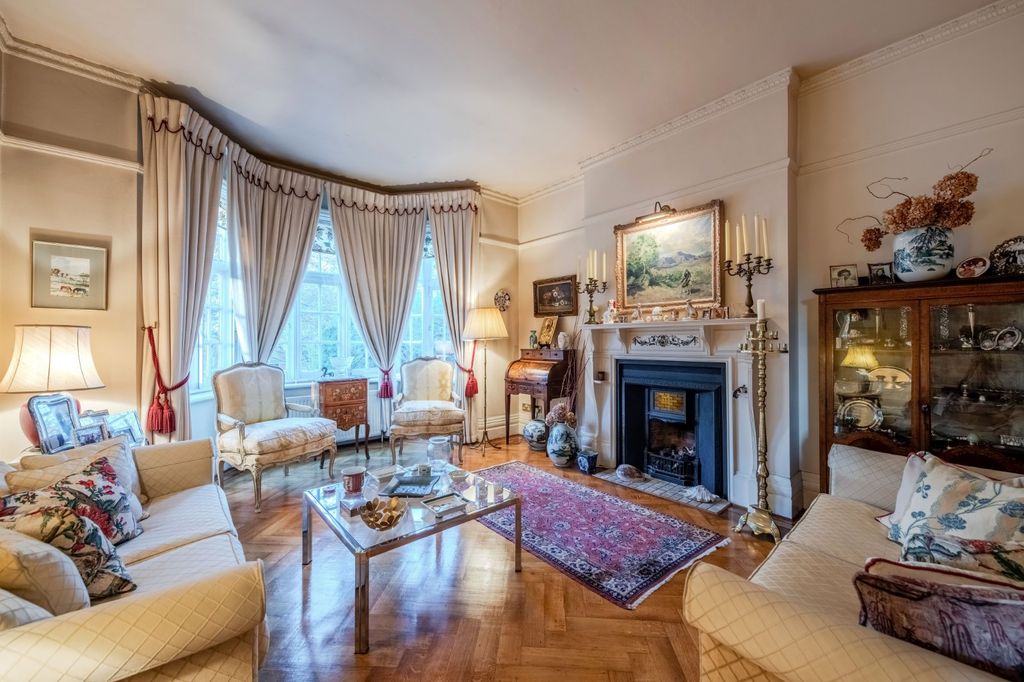 Property photo 2 of 19 Picture No. 18