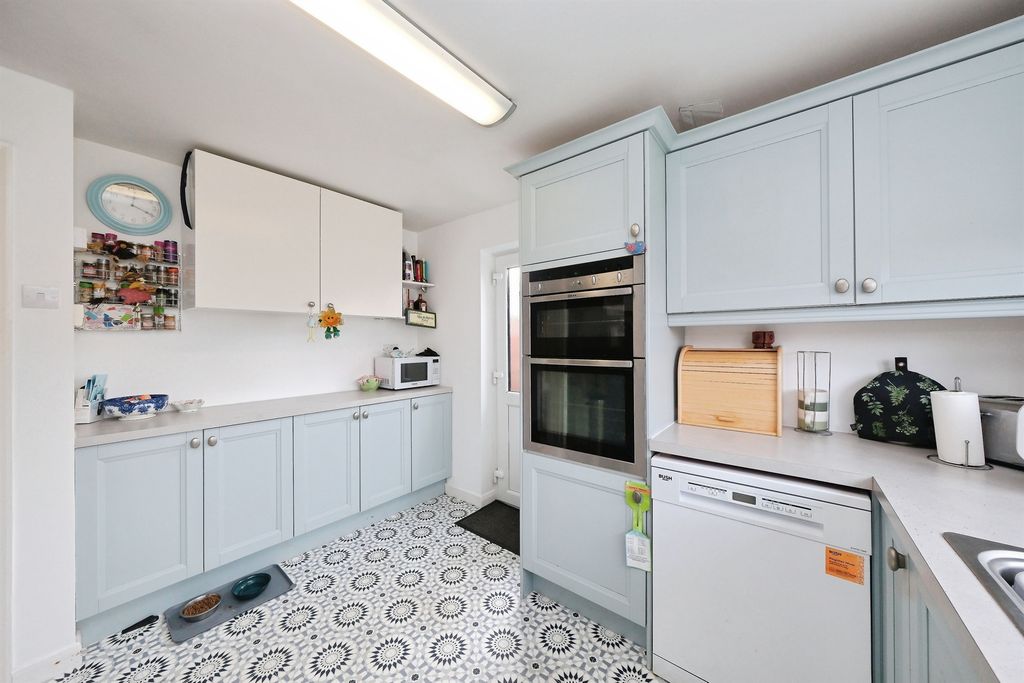 Property photo 2 of 15