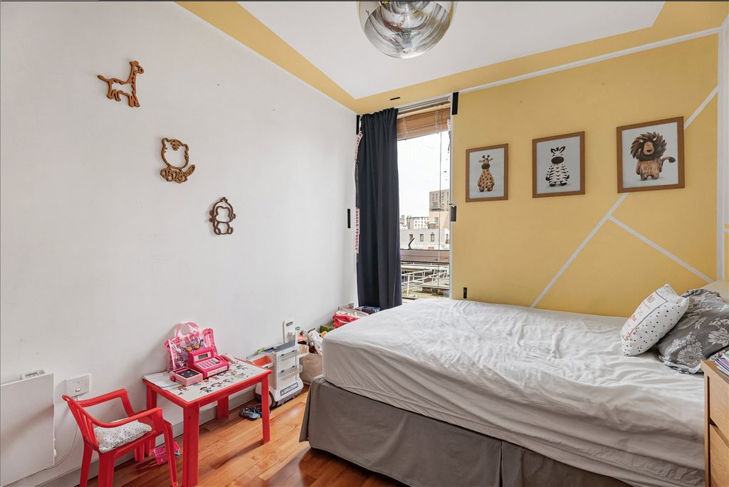 Property photo 3 of 19 Picture No. 23