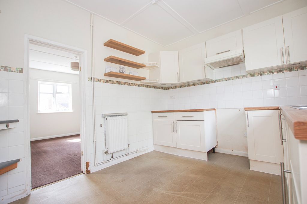 Property photo 3 of 16 4996723