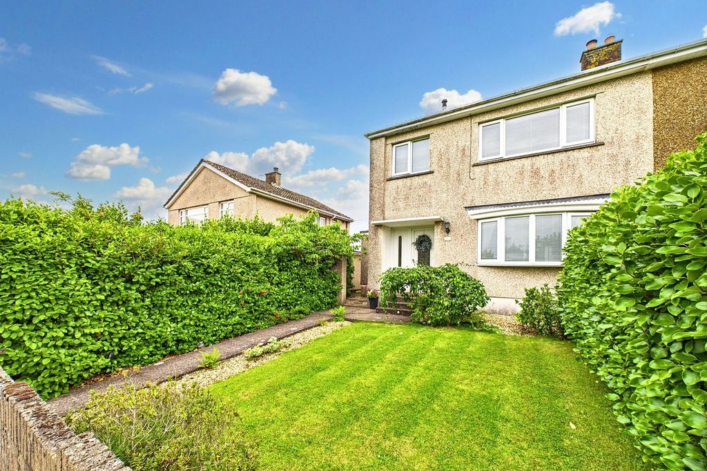 Property photo 2 of 24