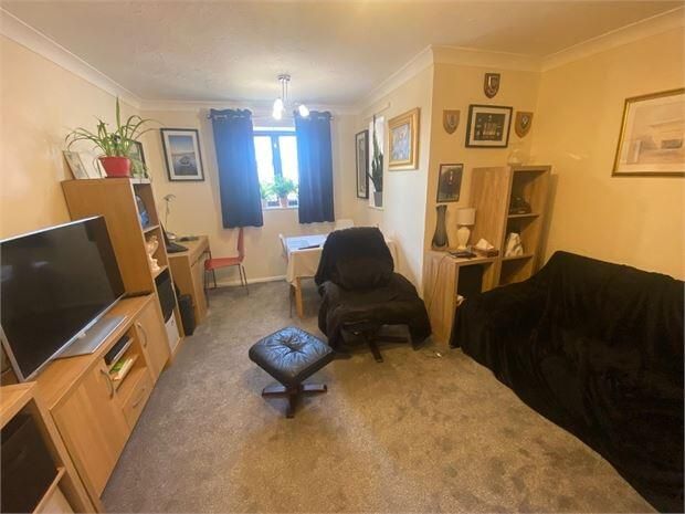 Property photo 2 of 6