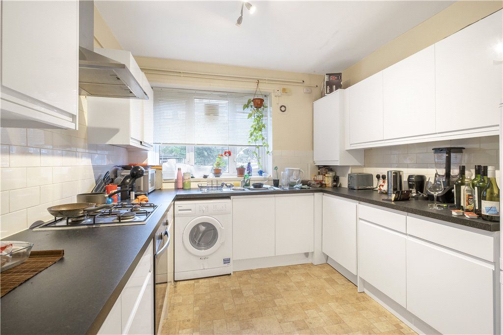 Property photo 2 of 13 Kitchen