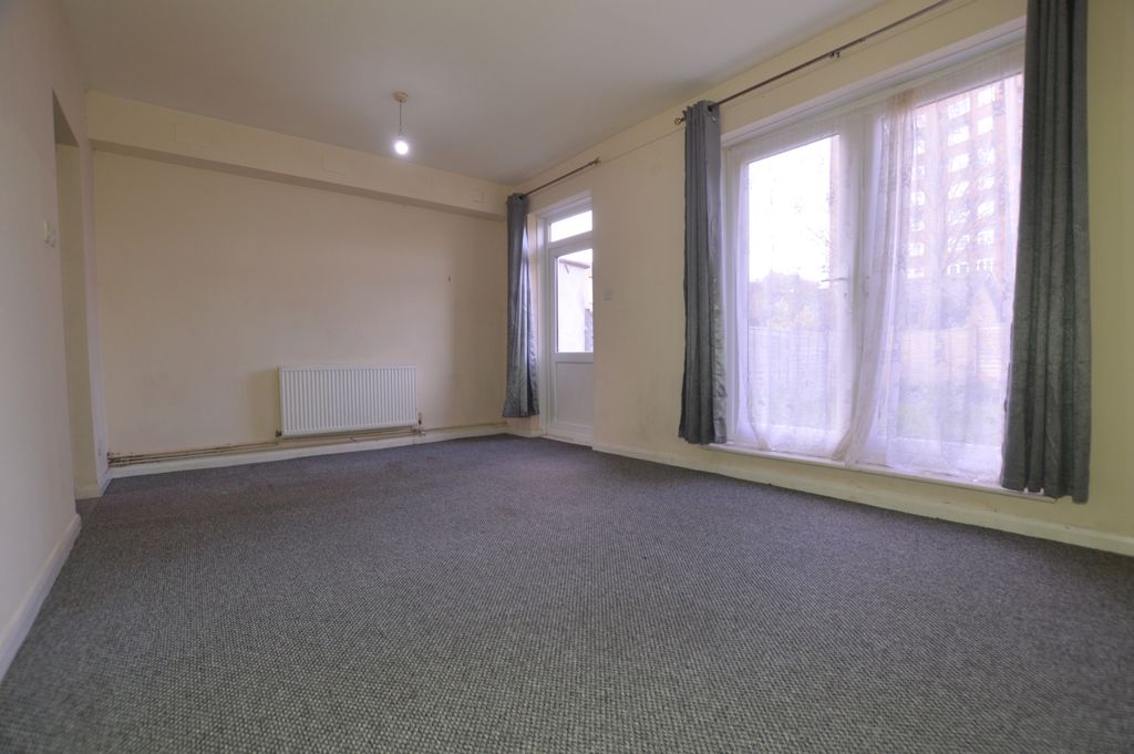 Property photo 3 of 11 Dsc_0609