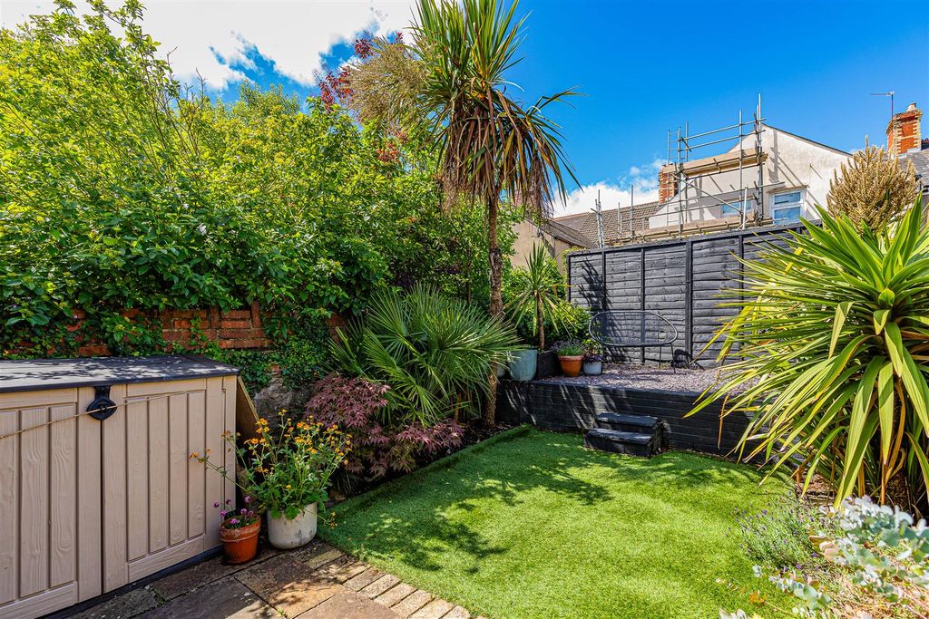 Property photo 3 of 23 217 (13 Of 23).Jpg