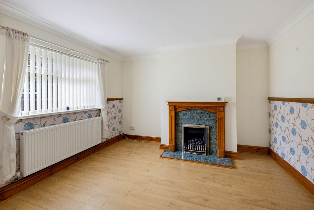 Property photo 3 of 51
