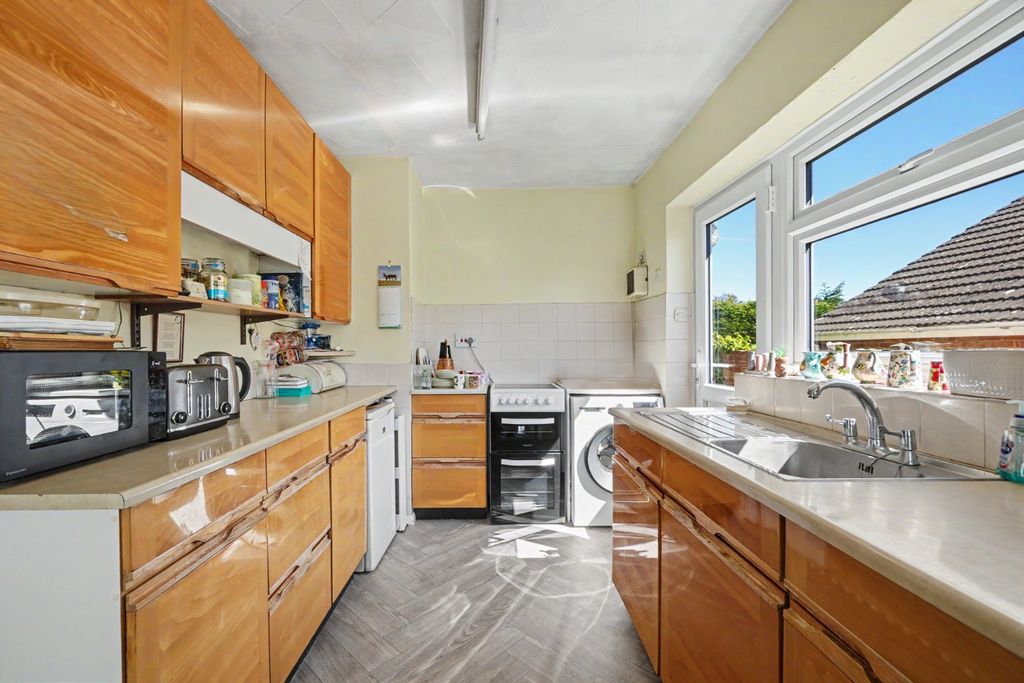 Property photo 3 of 20 5067858