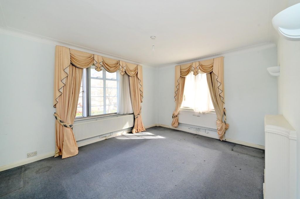 Additional image 8 of 3 bed flat for saleHamilton Court, Maida Vale W9