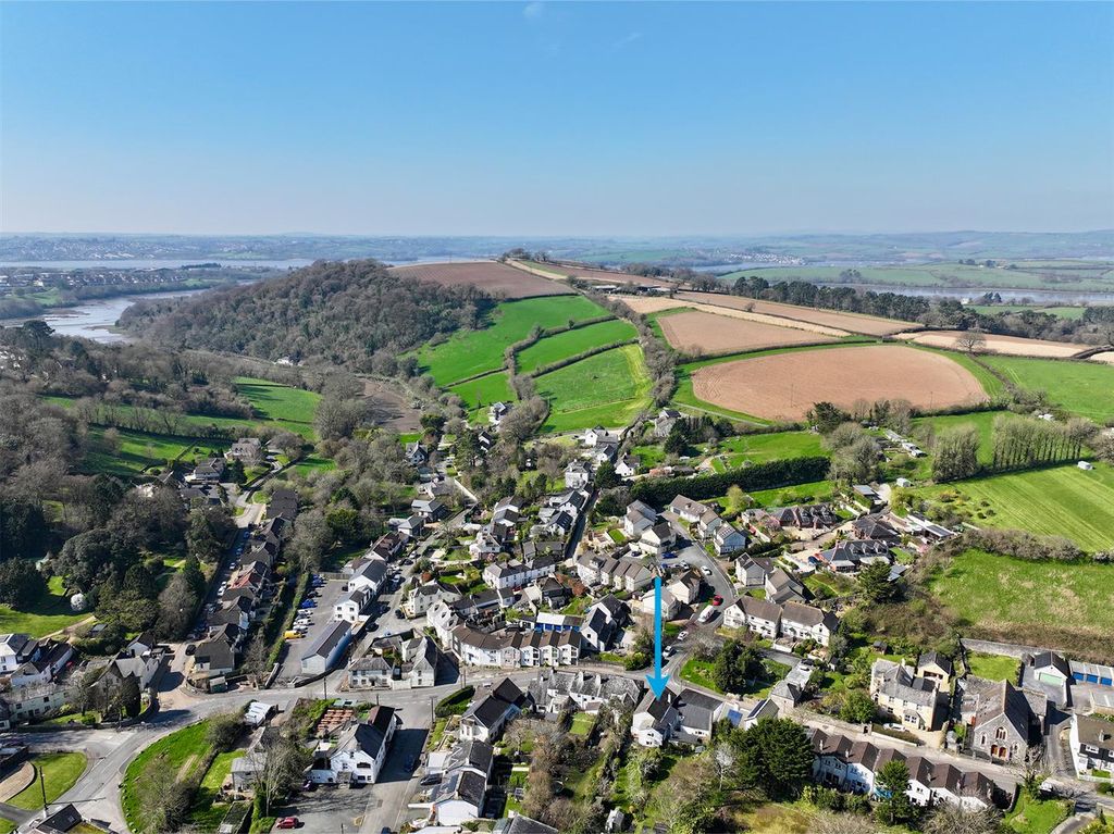 Property photo 2 of 39 3.Jpeg