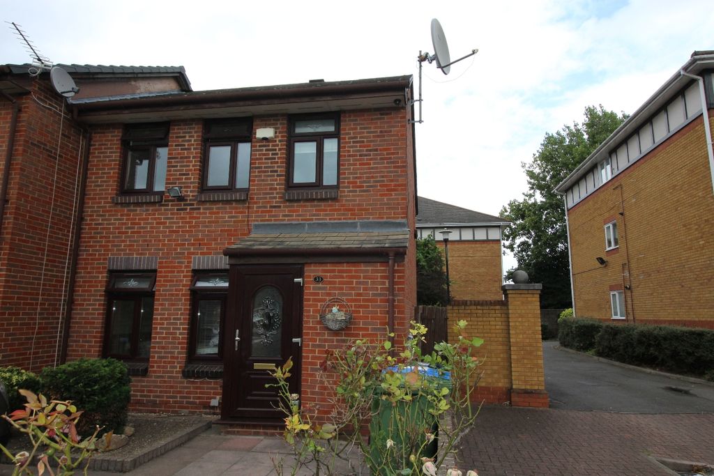 Property photo 1 of 9 Front