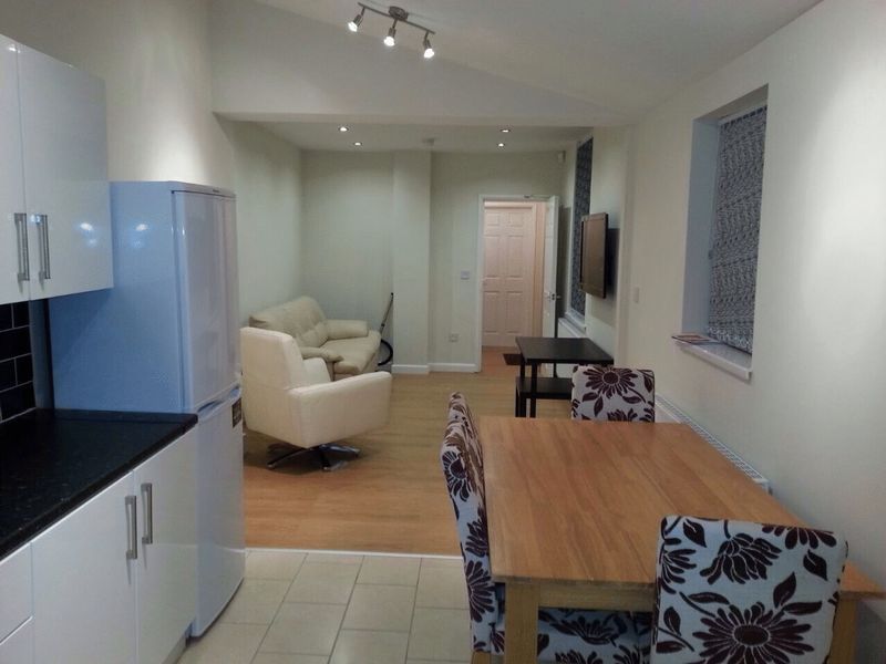 Property photo 1 of 8 Photo 8