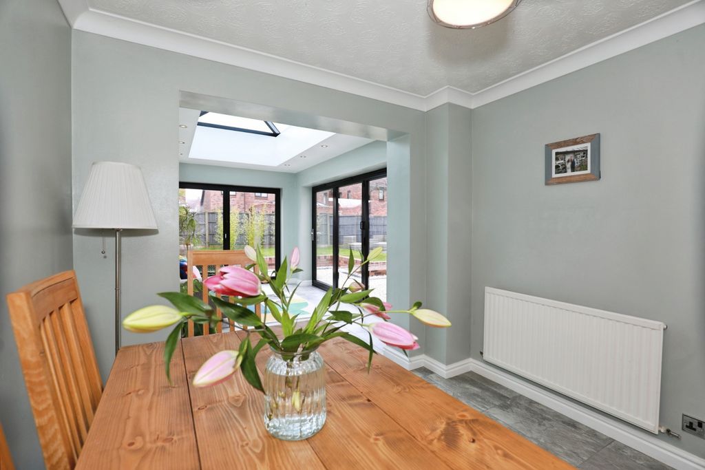 Property photo 3 of 20 Dining Room