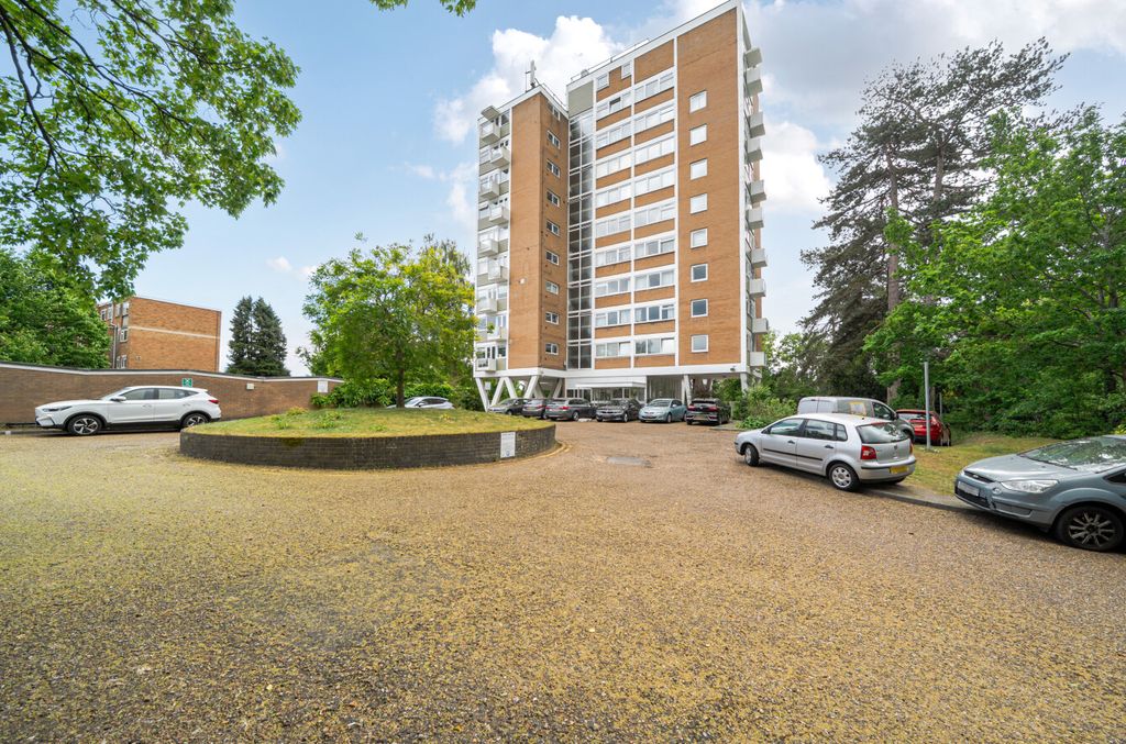 Property photo 1 of 18 1457730-3-6A04646...