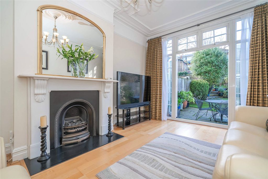 Property photo 3 of 49 Rear Reception D