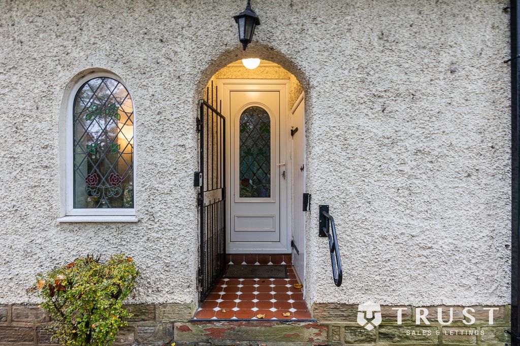 Property photo 3 of 33