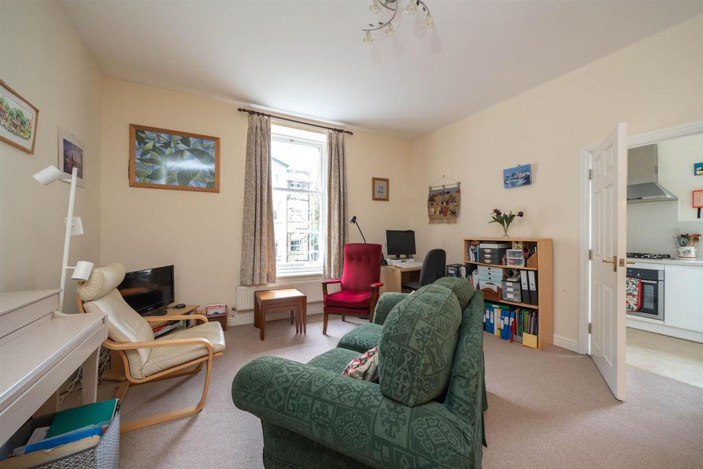 Property photo 2 of 19 Dsc08900-2.Jpg