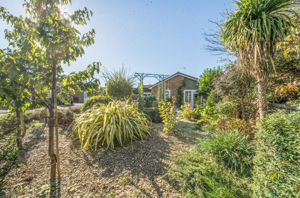 Property photo 3 of 12
