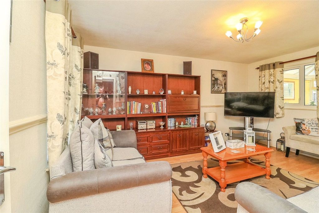 Property photo 3 of 24 Picture No. 13