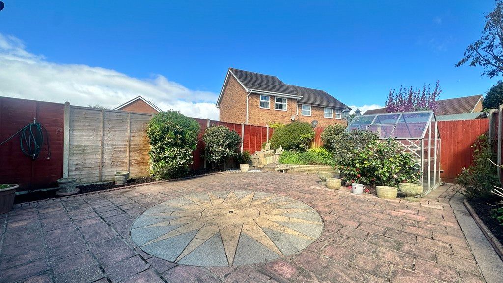 Property photo 2 of 36 33