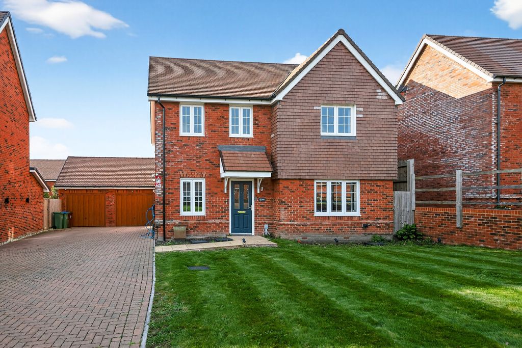 Property photo 1 of 20