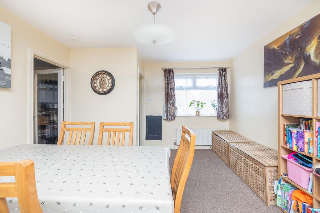 Property photo 3 of 27 Char7234.Jpg