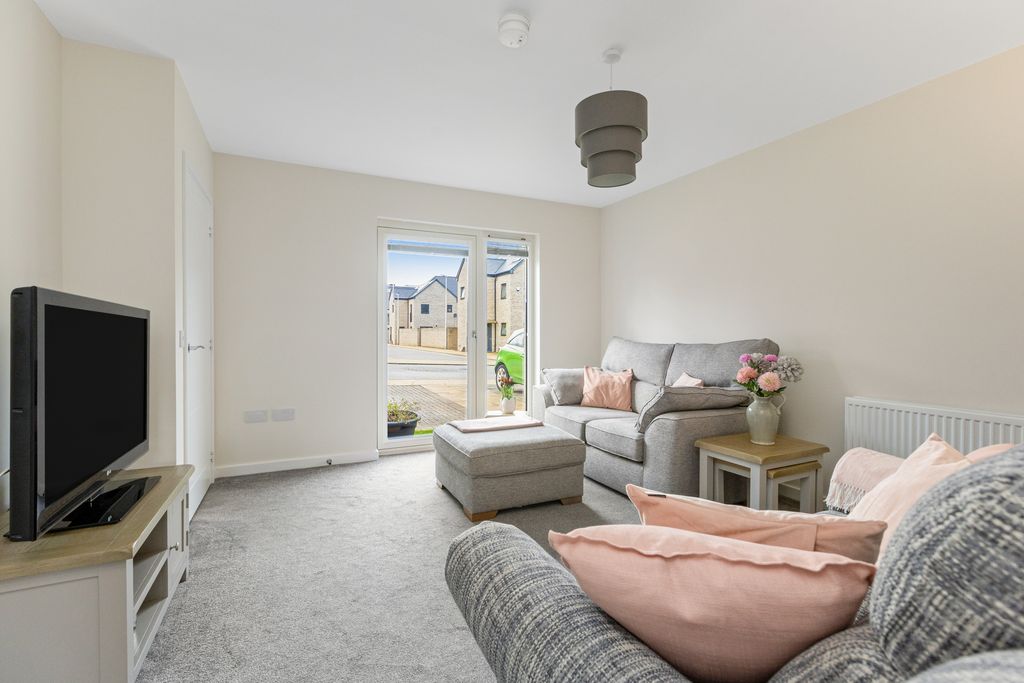 Property photo 1 of 17 Primary Property Image