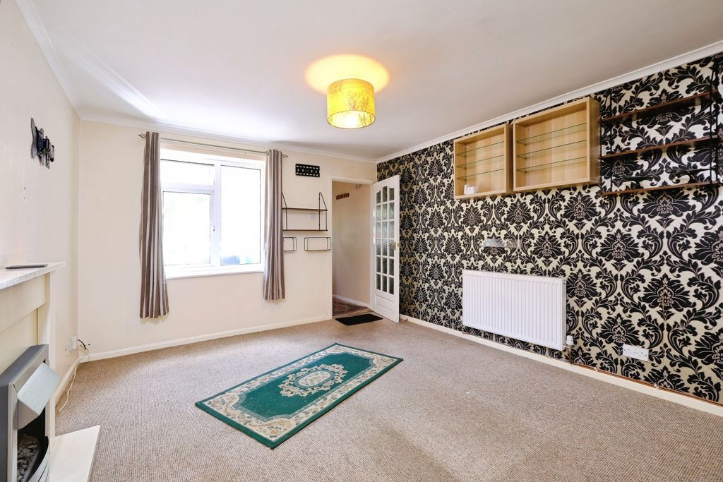 Property photo 3 of 15