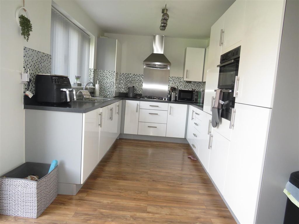 Property photo 2 of 15 Img_1950.Jpg