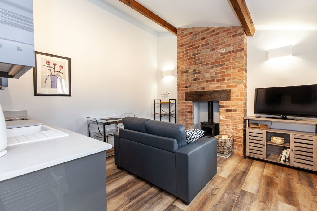 Property photo 3 of 7 159557