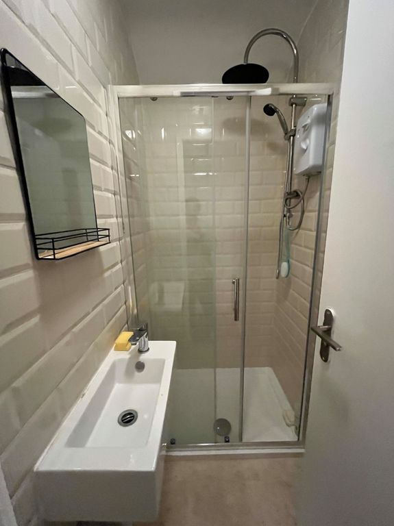 Property photo 2 of 6 6