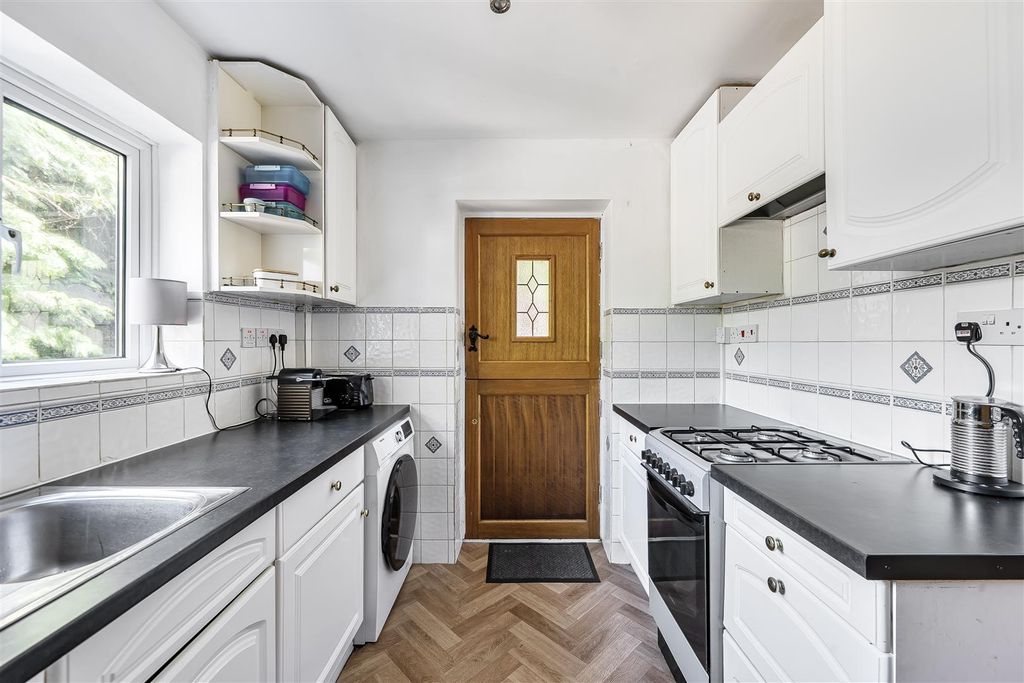 Property photo 2 of 15 1492647-15-6A550d3973Ef4.Jpg