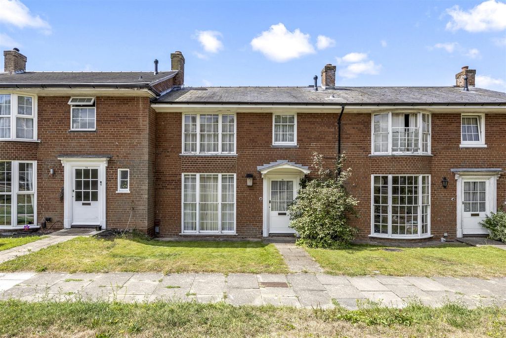 Property photo 1 of 17 Front