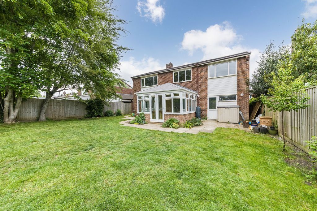 Property photo 2 of 24