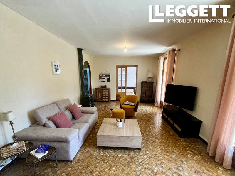 Property photo 3 of 10